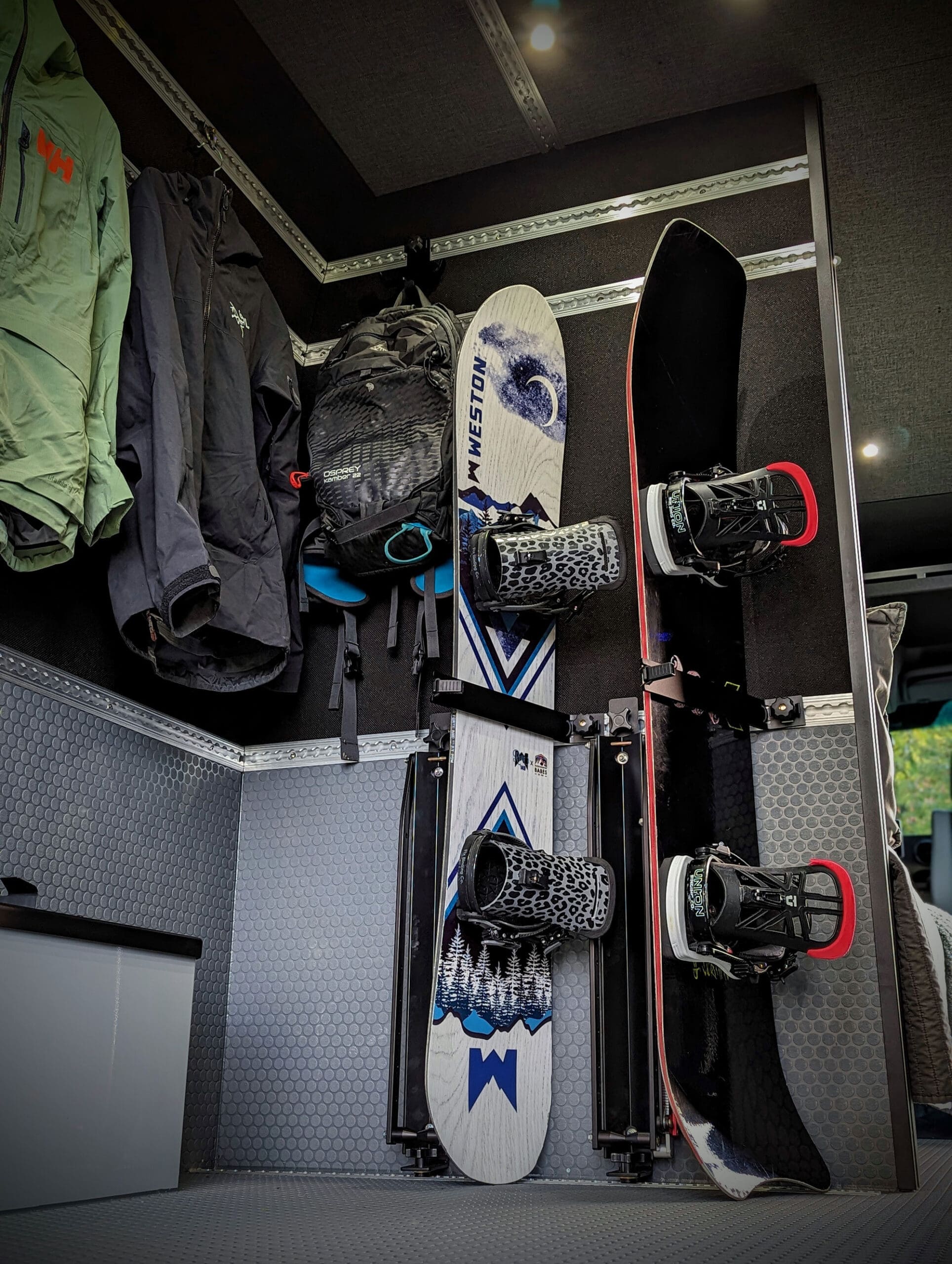 SKI/BOARD RACKS - CARRVE
