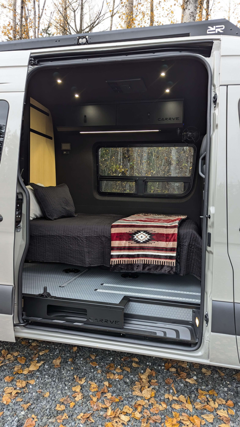 PXL_20251120_230823346